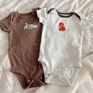 set of 2 jungle/zoo animal short sleeve onesies